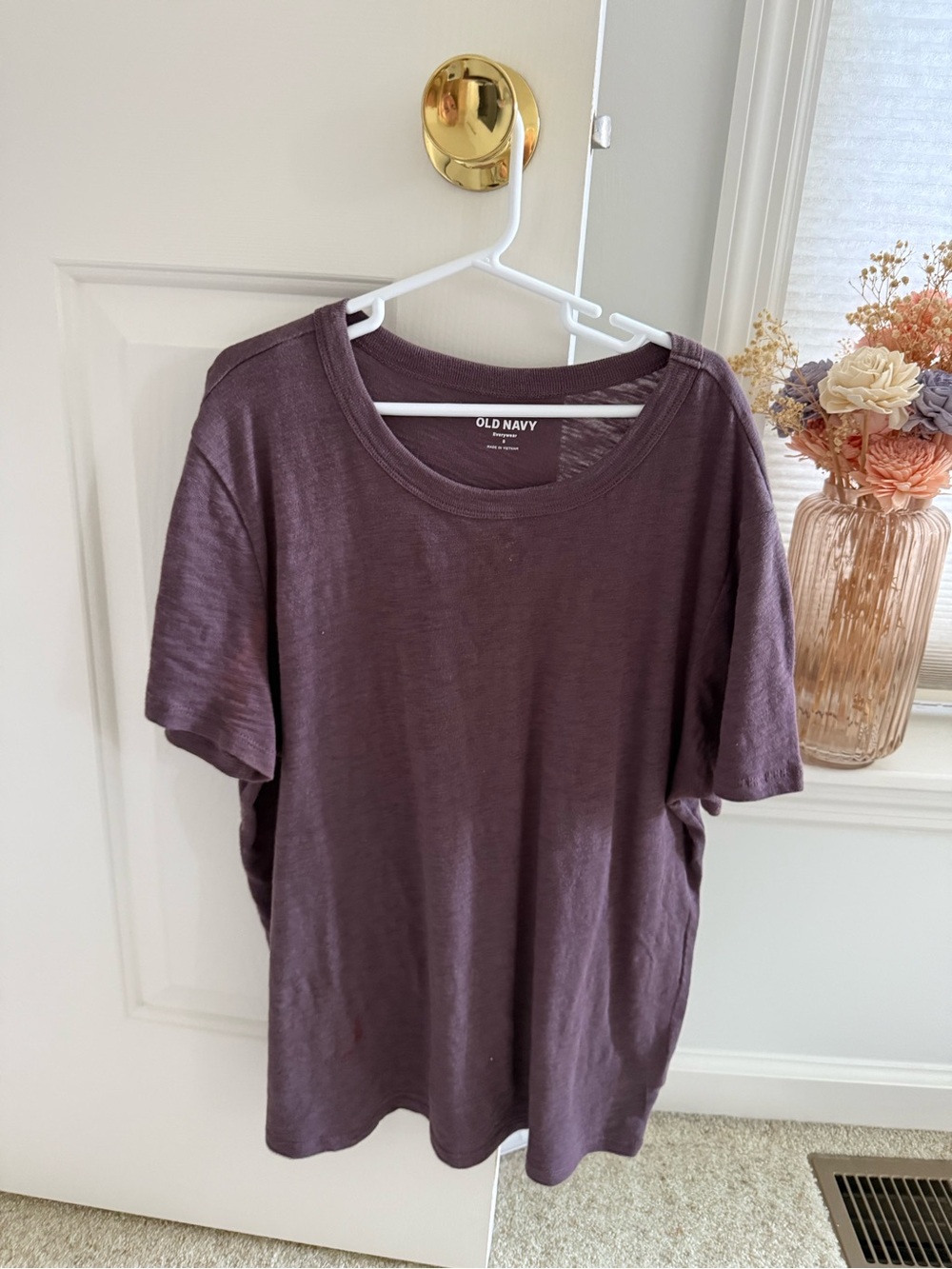 Old Navy Women's Short-Sleeve Crew Tee in Plum
